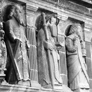 Statues d'André, Jacques et Jean
